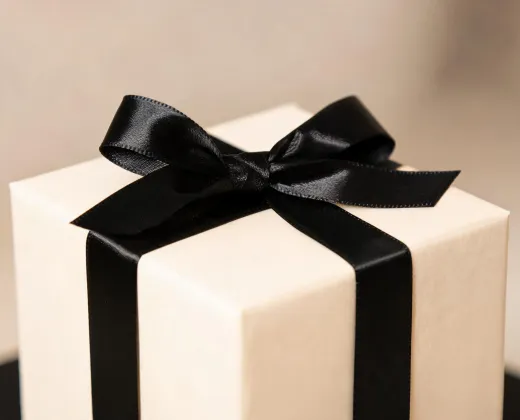 Gift wrapping ribbon